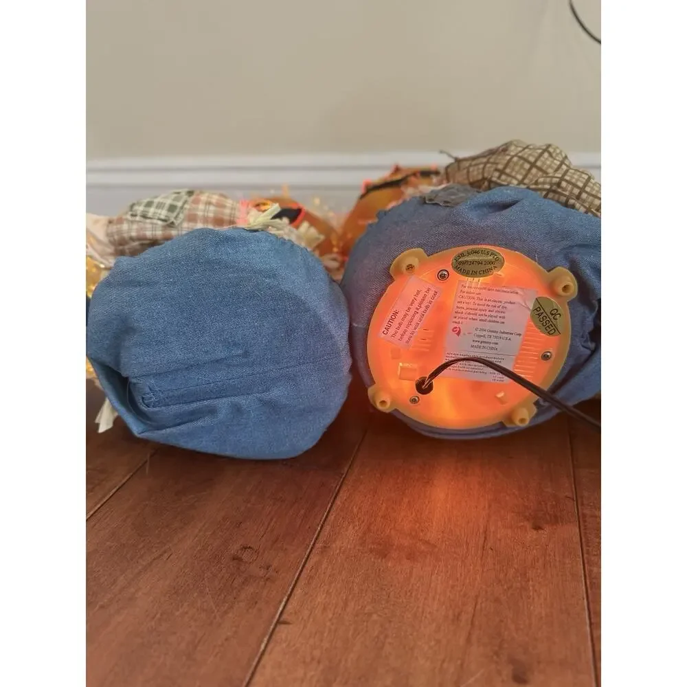 Gemmy Halloween Couple Sitting Fiber Optic Lights Yellow Scarecrow Pumpkin
